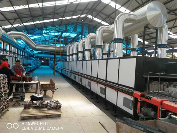 120×1.8/1.6米天然氣燒高檔琉璃瓦輥道窯生產(chǎn)線(xiàn)（日產(chǎn)50噸，素?zé)詿C合能耗75m3/噸產(chǎn)品）